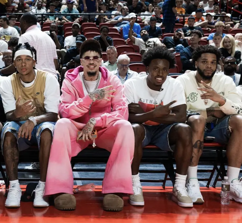 九游体育 -包含夏洛特黄蜂赛后更衣室发声,志在NBA总决赛名次提升,气氛紧张,球探报告显示潜力的词条