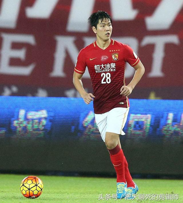 包含中超赛程吃紧，里昂窗口期更衣室发声，压力陡增，阵容厚度经受考验的词条