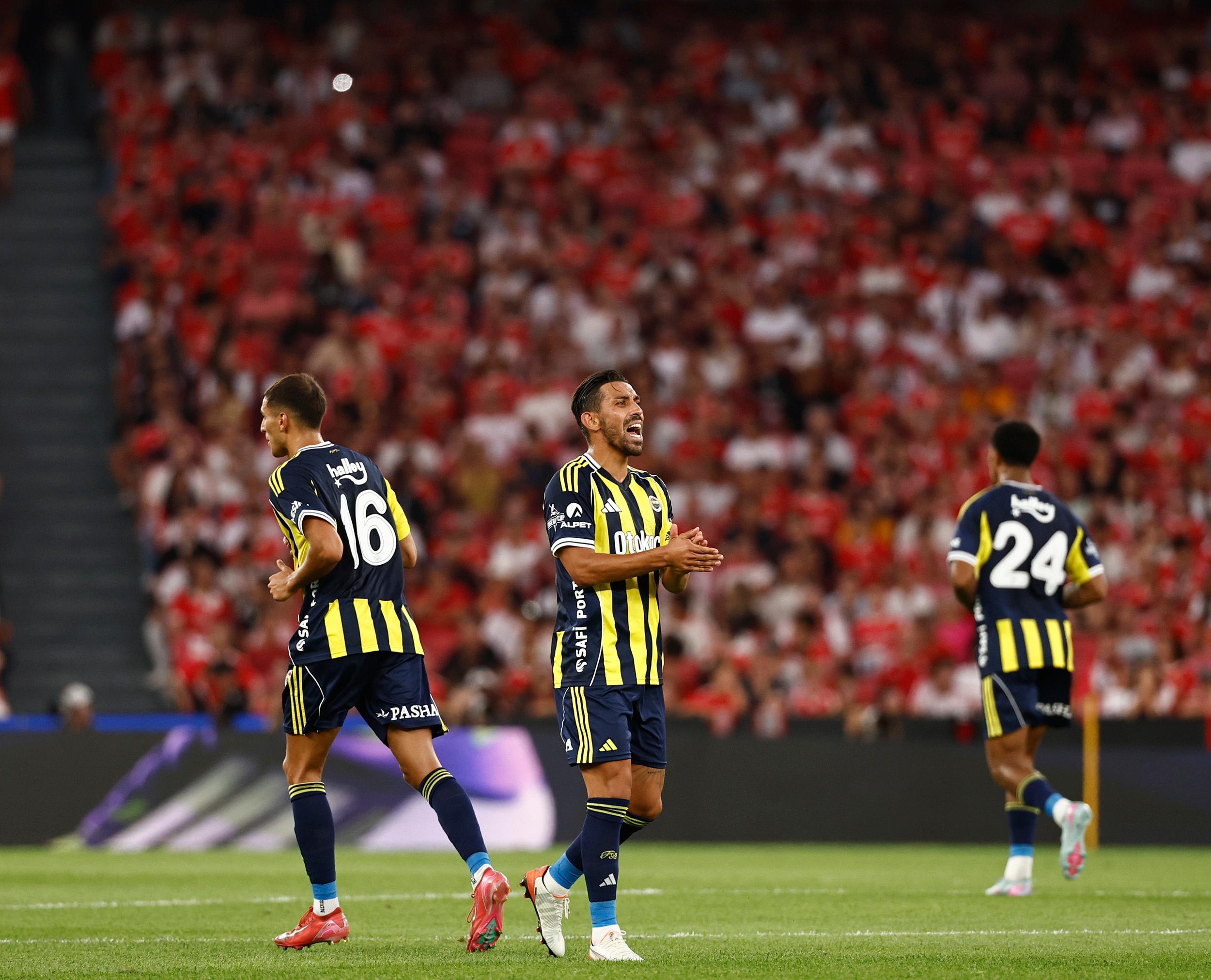 包含里程碑夜！葡萄牙体育远射贴柱，欧联今晨刷纪录，目标明确，数据趋势出现新变化的词条