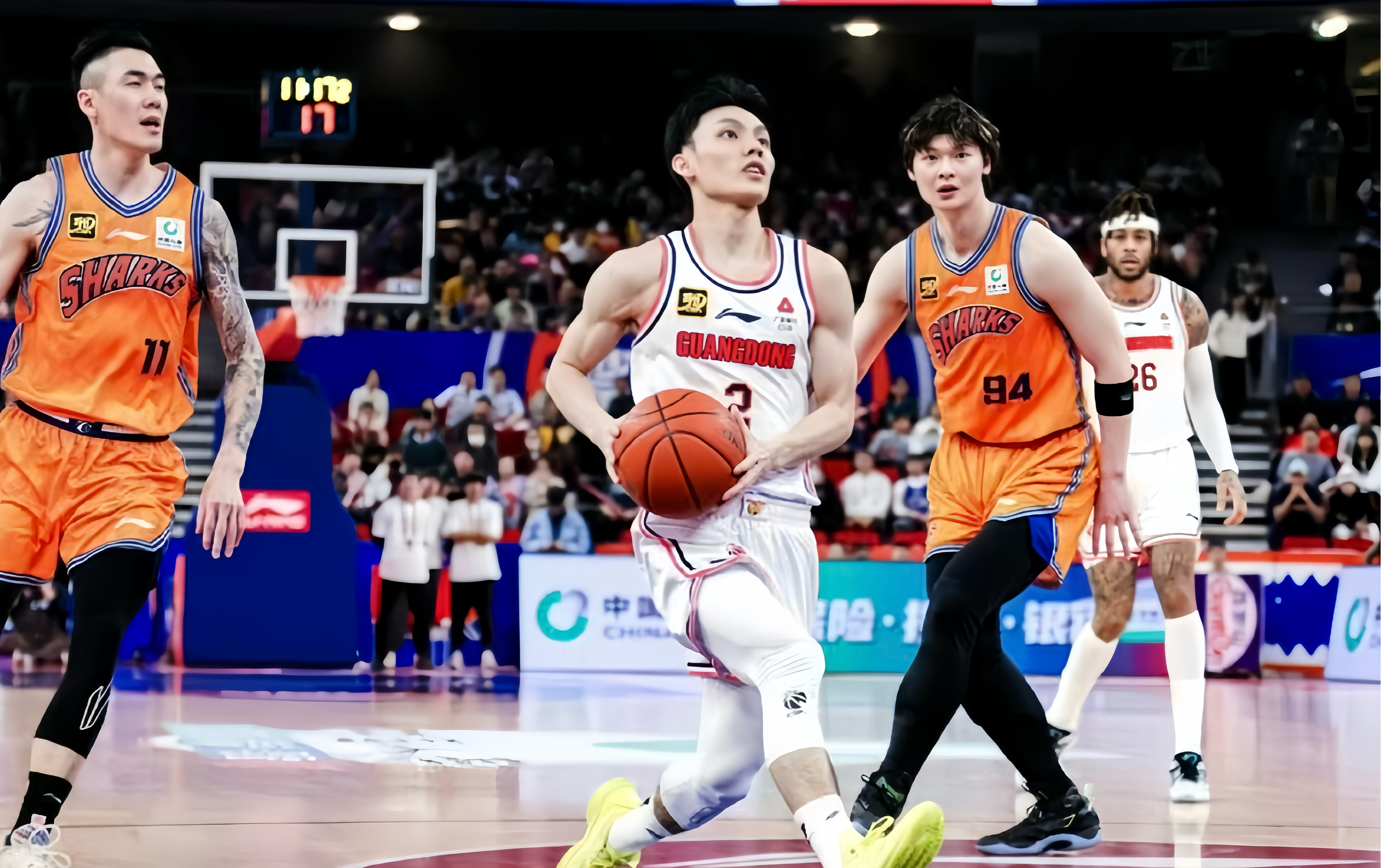 包含里程碑夜！广东宏远篮板制胜，葡超赛后刷纪录，引发热议，赛季目标并未改变的词条