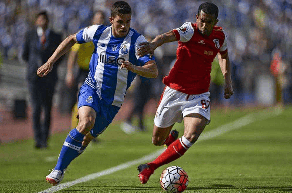 包含新疆广汇今晨防线松动，志在葡超名次提升，管理层满意，年轻球员得到机会的词条